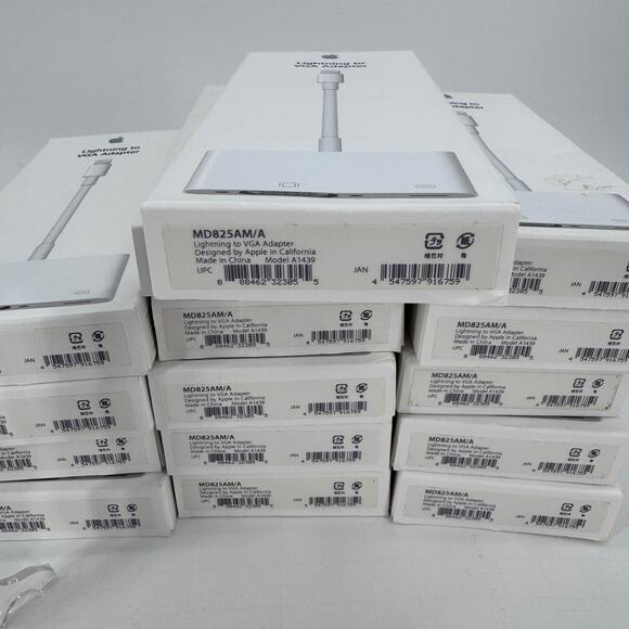 New - Apple Lightning to VGA Adapter, MD825AM/A - Picture 3 of 3